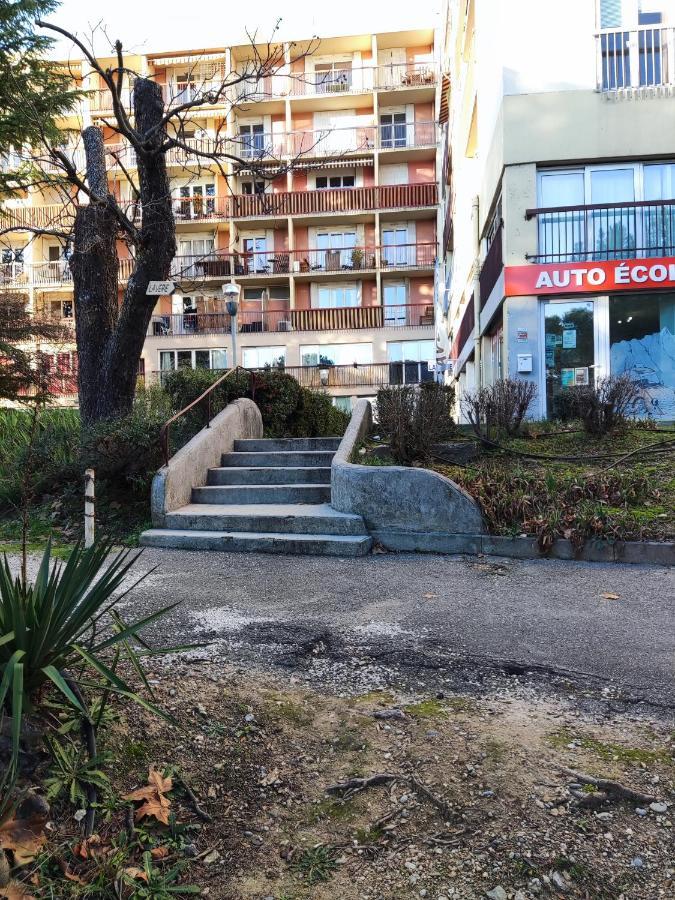 Le Cosy Du Sud - 1 Bedroom And Parking Apartment *